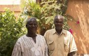 Sawadogo Jean (l.) en Bamogo Eli in de Burkinese hoofdstad Ouagadougou, waar ze dit jaar met hun gezinnen naar toe zijn gevlucht. beeld RD