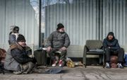 Vier daklozen in Brussel in 2018. beeld EPA, Stephanie Lecocq