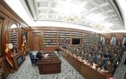 De Noord-Koreaanse leider Kim Jong-un tijdens een vergadering van de militaire commissie van de Communistische Partij, dit weekend. beeld AFP, KCNA
