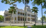Het Iolanipaleis in Honolulu is het enige koninklijk paleis in de Verenigde Staten. beeld Shutterstock