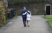 Prins Harry en zijn vrouw Meghan keren hun rol in het Britse koningshuis de rug toe. Noodgedwongen, zegt de prins. beeld EPA, Neil Hall