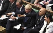 In oktober 2019 zaten de Britse premier Boris Johnson en minister van Financiën Sajid Javid nog op één lijn. beeld AFP, Jessica Taylor