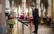 Premier Rutte bracht woensdag een bezoek aan de rooms-katholieke Sint-Jacobus de Meerderekerk in Den Haag. Na afloop twitterde hij: „Vandaag bezocht ik de St. Jacobskerk in Den Haag. De Paasweek is voor velen een tijd van gezamenlijkheid, rituelen en trad