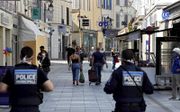 In de Franse stad Sceaux is het dragen van gezichtsbedekking verplicht voor iedereen boven de 10 jaar. beeld AFP, Thomas Coex