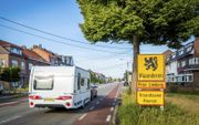 Op 15 juni gingen de grenzen naar een groot aantal Europese landen, waaronder België, weer open. Toch kiezen veel Nederlanders dit jaar voor een vakantie in eigen land. beeld ANP, Marcel van Hoorn