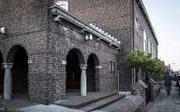 Kerk van de Gereformeerde Gemeente in Nederland aan de Schoolstraat in Bruinisse. beeld Wim van Vossen