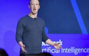 Facebooks topman Mark Zuckerberg spreekt op een persconferentie. beeld AFP, Bertrand Guay