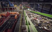 De nascheider in de afvalinstallatie van AVR in Rotterdam haalt plastic uit het restafval. beeld AVR