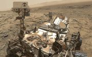 Marsrover Curiosity zette zijn zichzelf op de foto op de rode planeet. beeld NASA
