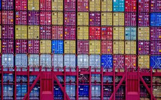 De containerprijzen zijn fors gedaald. beeld ANP, Robin Utrecht