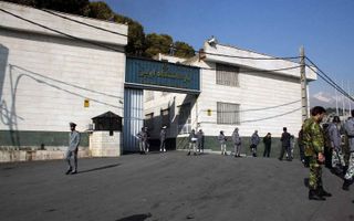 De beruchte Evin-gevangenis in Teheran. beeld Wikipedia