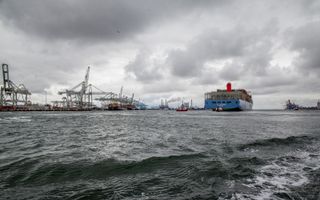 Routes voor het internationale scheepvaartverkeer zullen worden verlegd. beeld ANP, Robin Utrecht