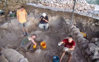 Opgravingen in Khirbet Qeiyafa, Sha’arayim, in 2010. beeld Alfred Muller