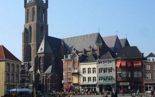 De Sint-Christoffelkathedraal in Roermond. beeld Wikimedia