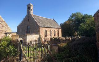 Kerkje in Schotland. beeld RD