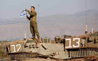 Israëlische tanks staan klaar om in actie te komen. beeld AFP, Jalaa Marey