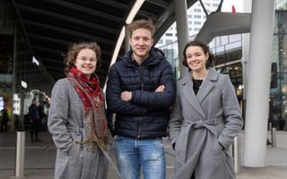 Emma, Koen en Marise praten over zelfcensuur op de universiteit: kom je vrijmoedig voor je mening uit en hoe dan? beeld Erik Kottier