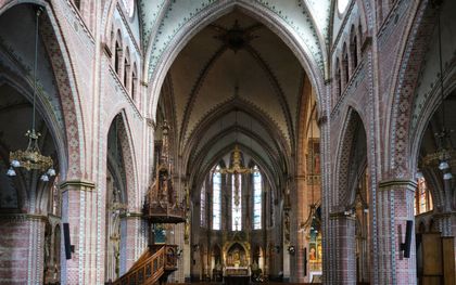 In de Martinuskerk in Sneek is zaterdag Tsjerkepaad 2022 geopend. Aan de jaarlijks openstelling van Friese kerken van 2 juli tot en met 10 september nemen 242 kerken deel. beeld Sjaak Verboom