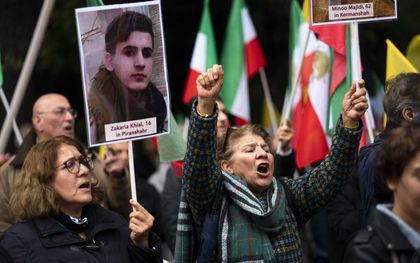 Protest in Den Haag tegen de Iraanse regering en voor vrouwenrechten in Iran. beeld ANP, Jeroen Jumelet