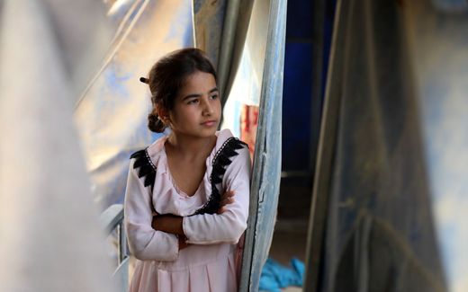 Een ontheemd Irakees meisje. beeld EPA, Ahmed Jalil