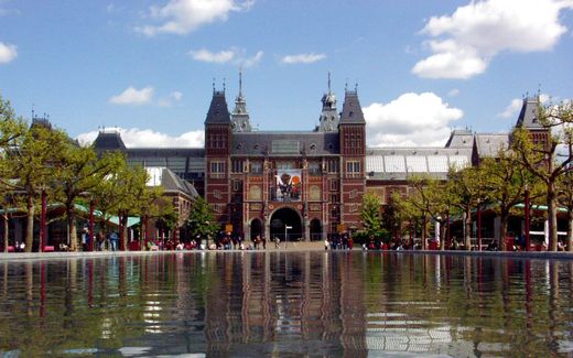 Het Rijksmuseum in Amsterdam. beeld Wikipedia