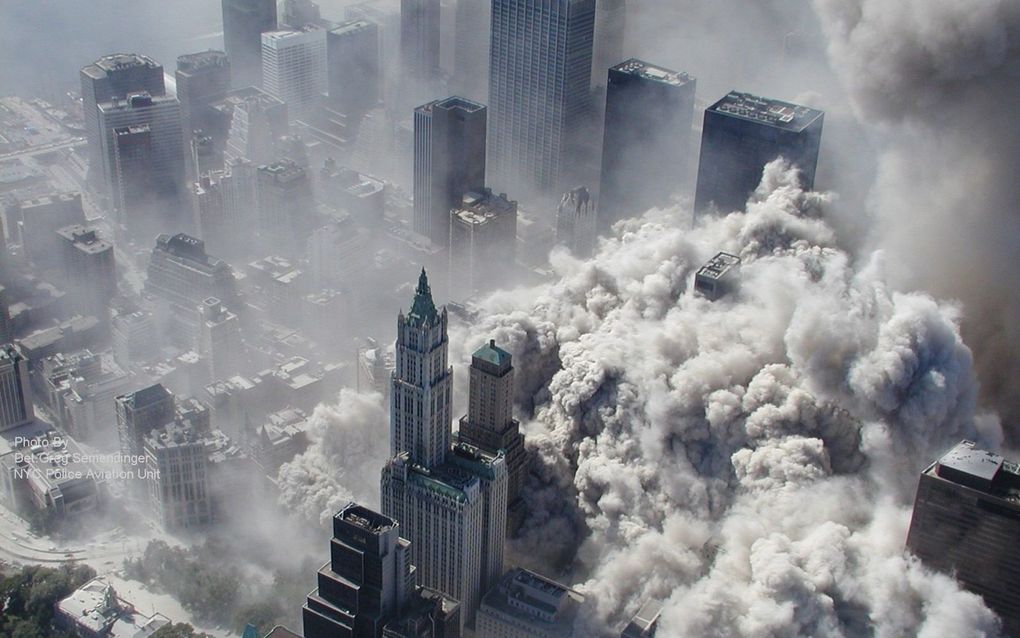 Zicht op het World Trade Center na de aanslagen op 11 september 2001. Foto EPA