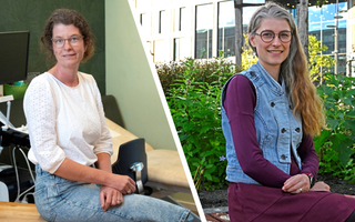 Links: een vrouw in spijkerrok met wit shirt zit op een tafel. Rechts een vrouw in rode jurk met spijkerjasje en lang haar zit buiten