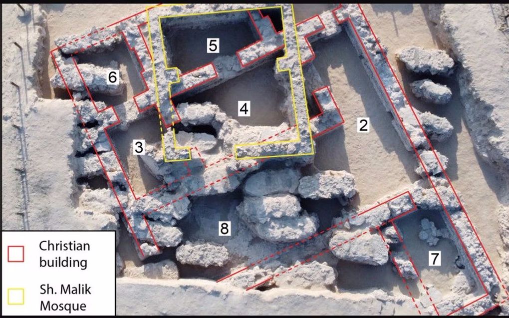 Onder een voormalige moskee in de golfstaat Bahrein hebben archeologen de restanten opgegraven van een bisschopswoning uit de vierde eeuw. Daarmee is het gebouw, dat acht kamers telt, het oudst bekende bewijs van christelijke aanwezigheid in die regio, enkele eeuwen voor de islam zich over het land verspreidde. beeld University of Exeter