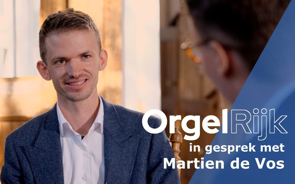 In aflevering 5 van OrgelRijk zit Martien de Vos achter de klavieren.