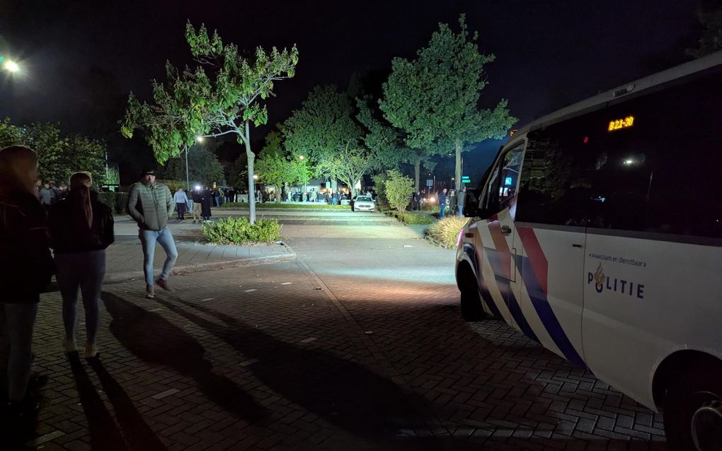 Enkele honderden in Kesteren voor azc-protest, veel politie aanwezig