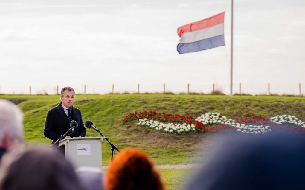 De herdenking van de Watersnood in Ouwerkerk. beeld ANP, Marco de Swart