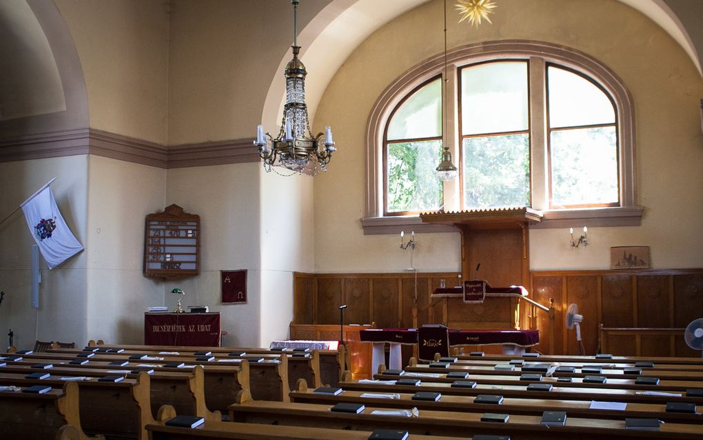 Interieur van de Hongaarse Hervormde (Református) Kerk in Boedapest. beeld Nando Kasteleijn