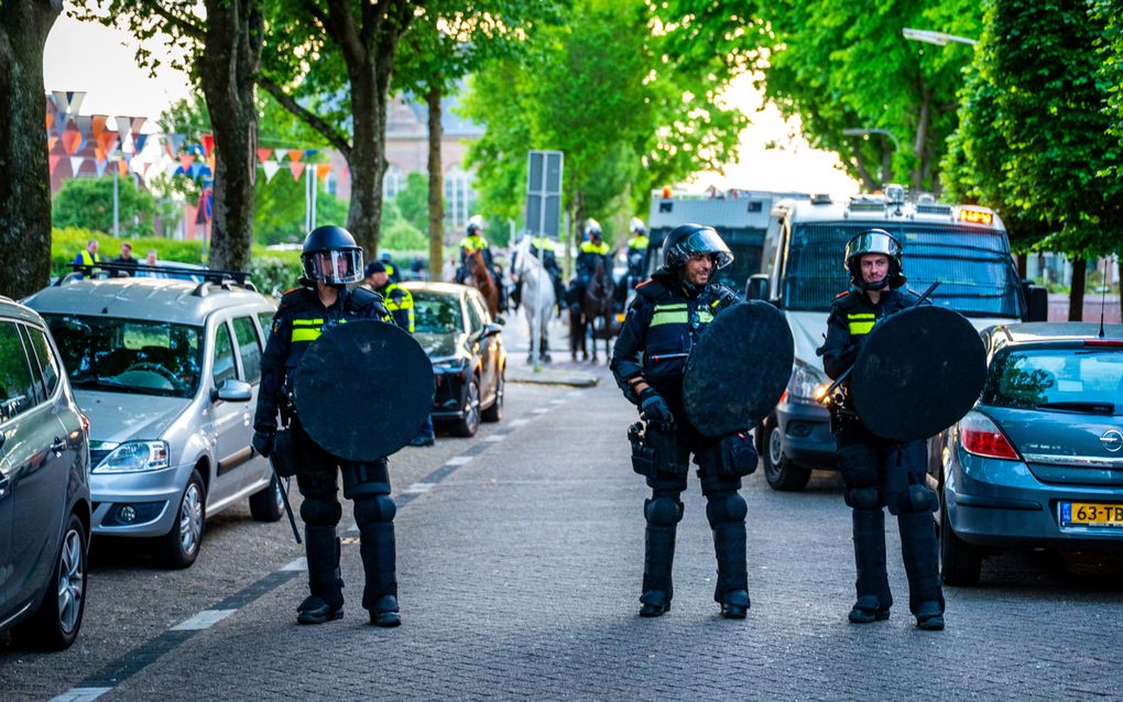 De mobiele eenheid trad woensdagavond in Katwijk op bij ongeregeldheden. Pro-Palestijnse demonstranten werden belaagd tijdens een bijeenkomst van Christenen voor Israël. beeld ANP, Josh Walet