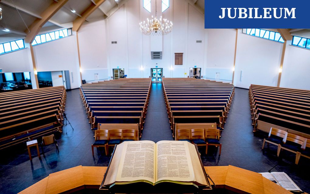 Ds. Z. de Graaf veertig jaar predikant