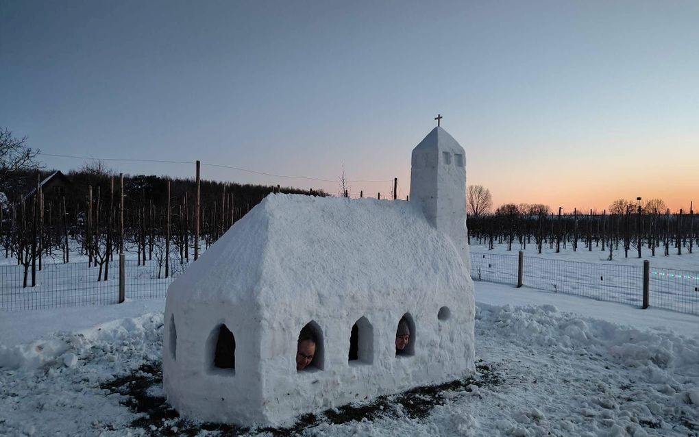 Een heuse kerk van sneeuw
