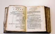 Het 17e-eeuwse catechisatieboekje van David Knibbe. beeld RD, Sjaak Verboom
