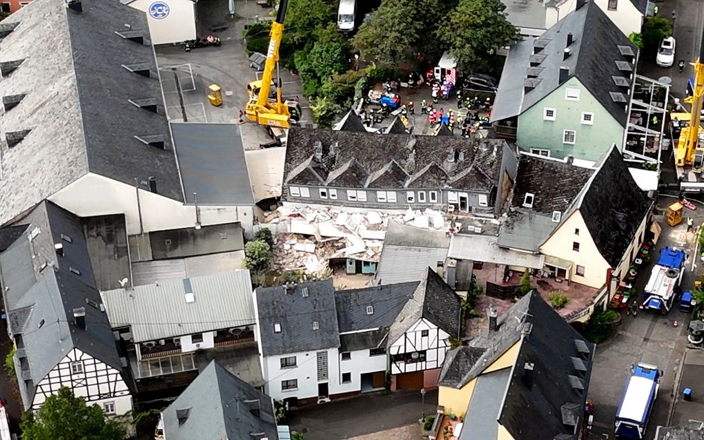 Het ingestortte hotel in Kröv, Duitsland. beeld AFP, NonStopNews