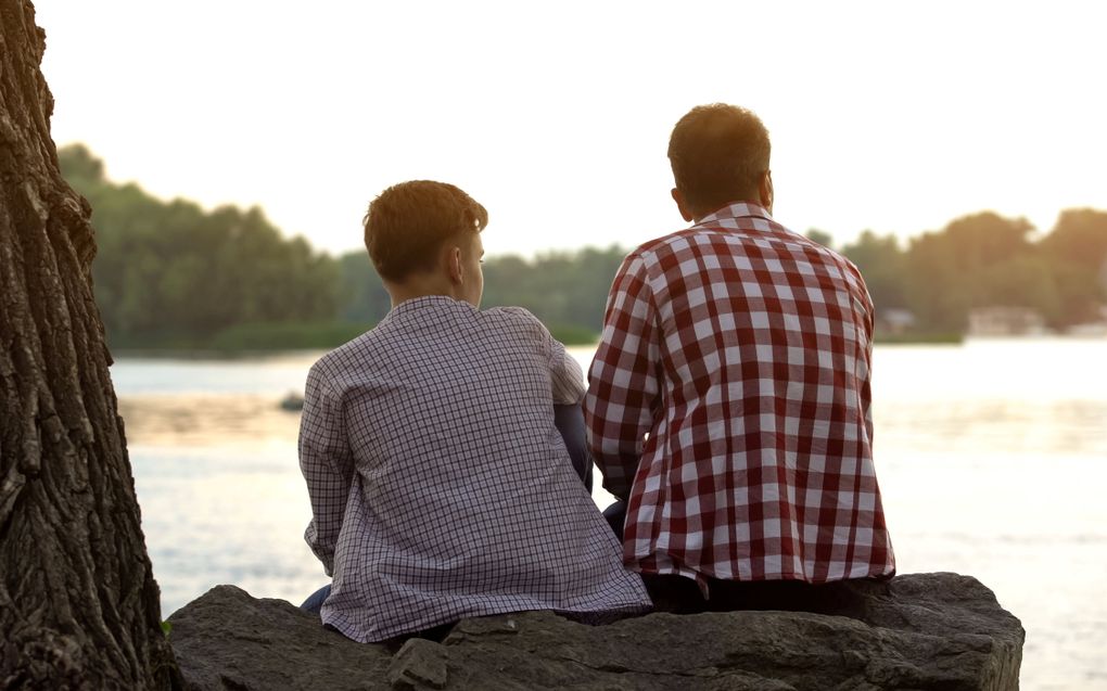 „Onze kinderen moeten weten: Als ik ergens een andere mening over heb, kan en mag ik dat zeggen. Mijn ouders, de docent of de catecheet zullen het misschien betreuren, maar ze zullen me er niet om afwijzen.” beeld iStock