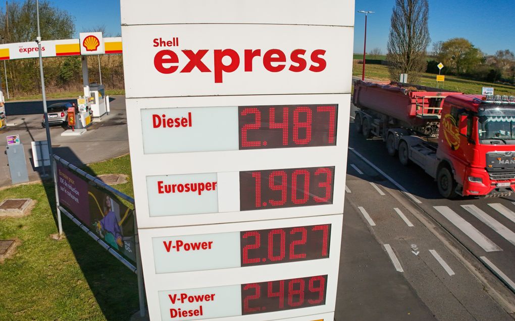 Staakt-het-vuren drukt olie- en gasprijs, maar meeste consumenten merken daling niet direct