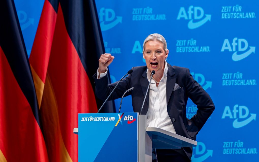 „Ontgoochelde en ontevreden Duitsers hebben een thuis gevonden in de partij Alternative für Deutschland (AfD), geleid door de zeer gewiekste en genadeloze Alice Weidel.” beeld EPA, Martin Divisek