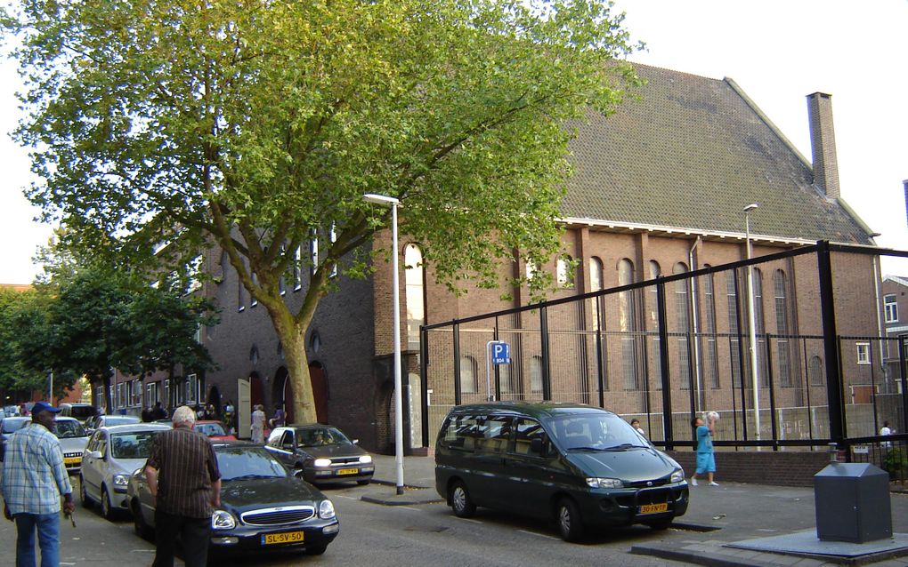 ROTTERDAM - Het voormalige kerkgebouw van de christelijke gereformeerde kerk te Rotterdam-West. Foto RD