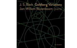 Op een zwarte achtergrond is een modern  lijnenspel getekend in een groene kleur.