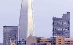 LONDEN â€“ De Londen Bridge Tower, ook bekend als de Shard of Glass, zal verrijzen aan de oevers van de Theems. Met 310 meter moet dit het hoogste gebouw van Europa worden. Klaar in 2010. Foto EPA