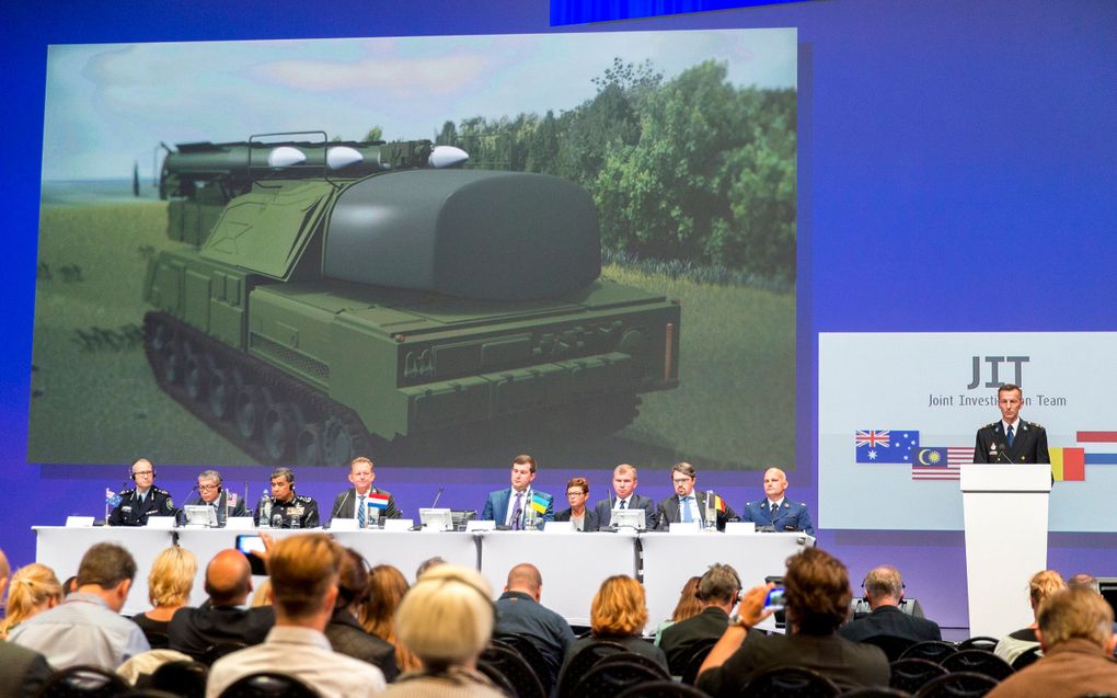 De MH17 werd op 17 juli 2014 neergehaald met 298 mensen aan boord. Volgens de onderzoekers is duidelijk dat het toestel vanaf de grond werd neergeschoten met een zogeheten BUK-raket. beeld ANP