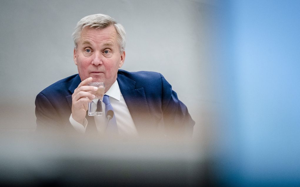 Staatssecretaris Erik van der Burg van Justitie en Veiligheid tijdens een commissiedebat in de Tweede Kamer over het vreemdelingen- en asielbeleid. ANP Bart Maat