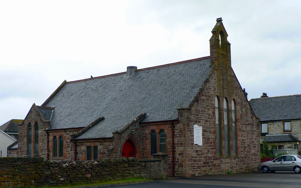 EDINBURGH - De Free Church of Scotland buigt zich over liturgische vernieuwingen. Op de foto een kerk in Ullapool, Schotland. Foto Wikimedia