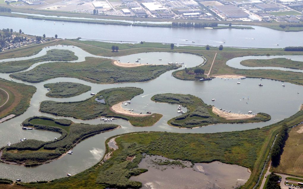 Luchtfoto van de Biesbosch. beeld ANP,Toussaint Kluiters