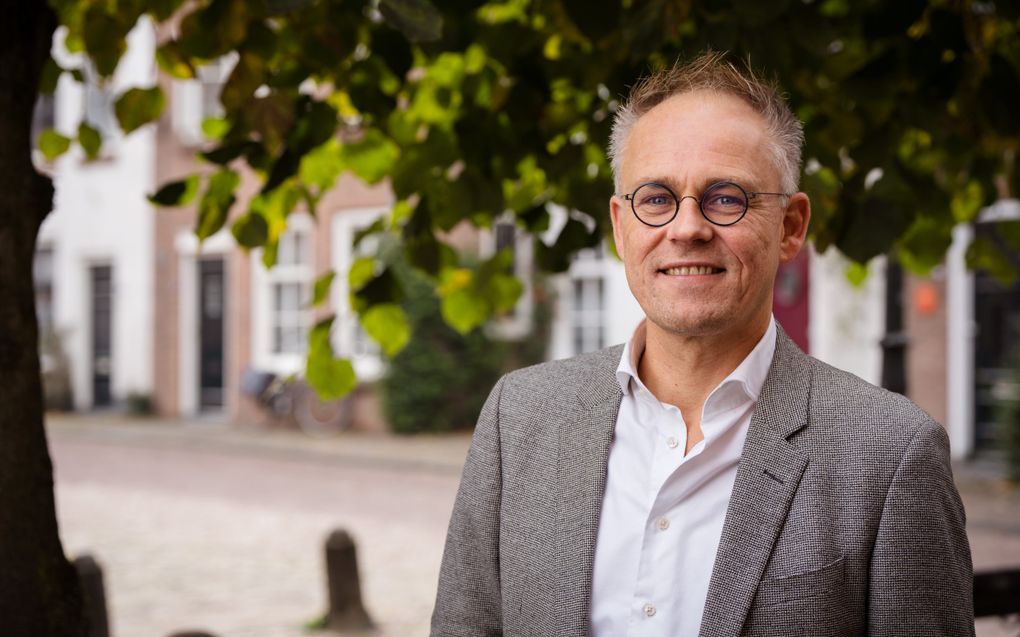 Dr. C.M.A. (Kees) van Ekris, Theoloog des Vaderlands. „Ik wil plekken opzoeken die typerend zijn voor onze cultuur.” beeld Wouter Muskee