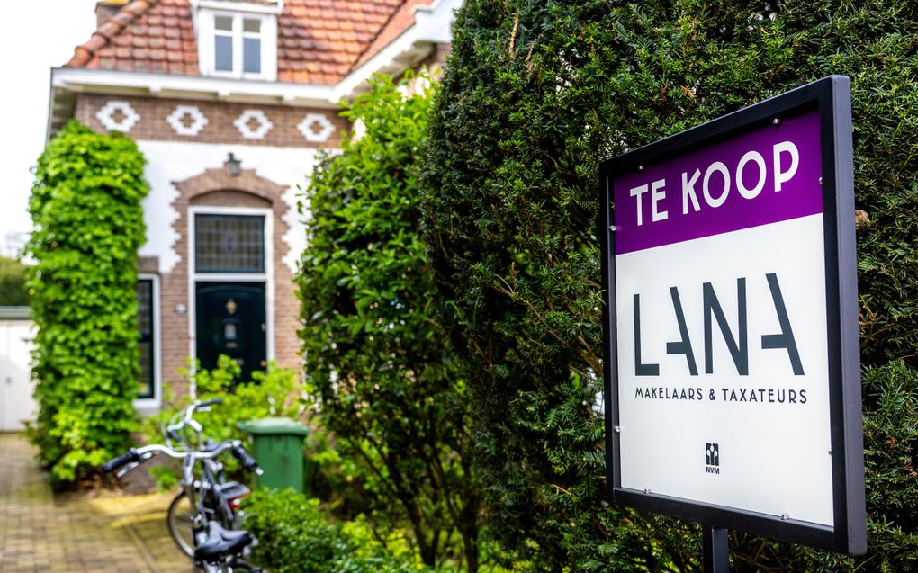 Een te koop staande woning in Tiel. beeld ANP, Iris van den Broek