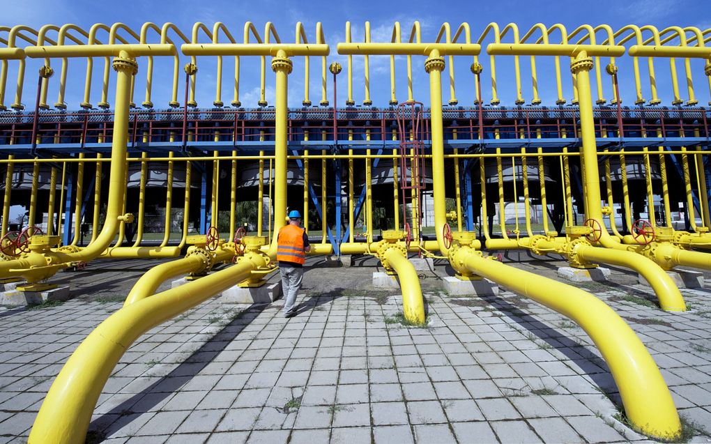 Buizen bij het gascompressorstation in de Oost-Slowaakse stad Velke Kapusany, nabij de grens met Oekraïne. beeld EPA, Filip Singer 